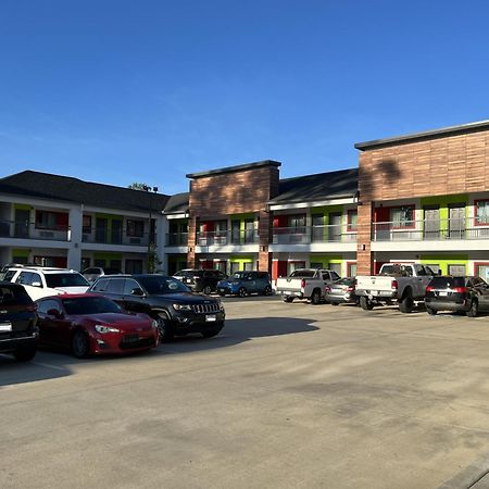 Americas Best Value Inn & Suites Kingwood Iah Airport Humble Exterior foto