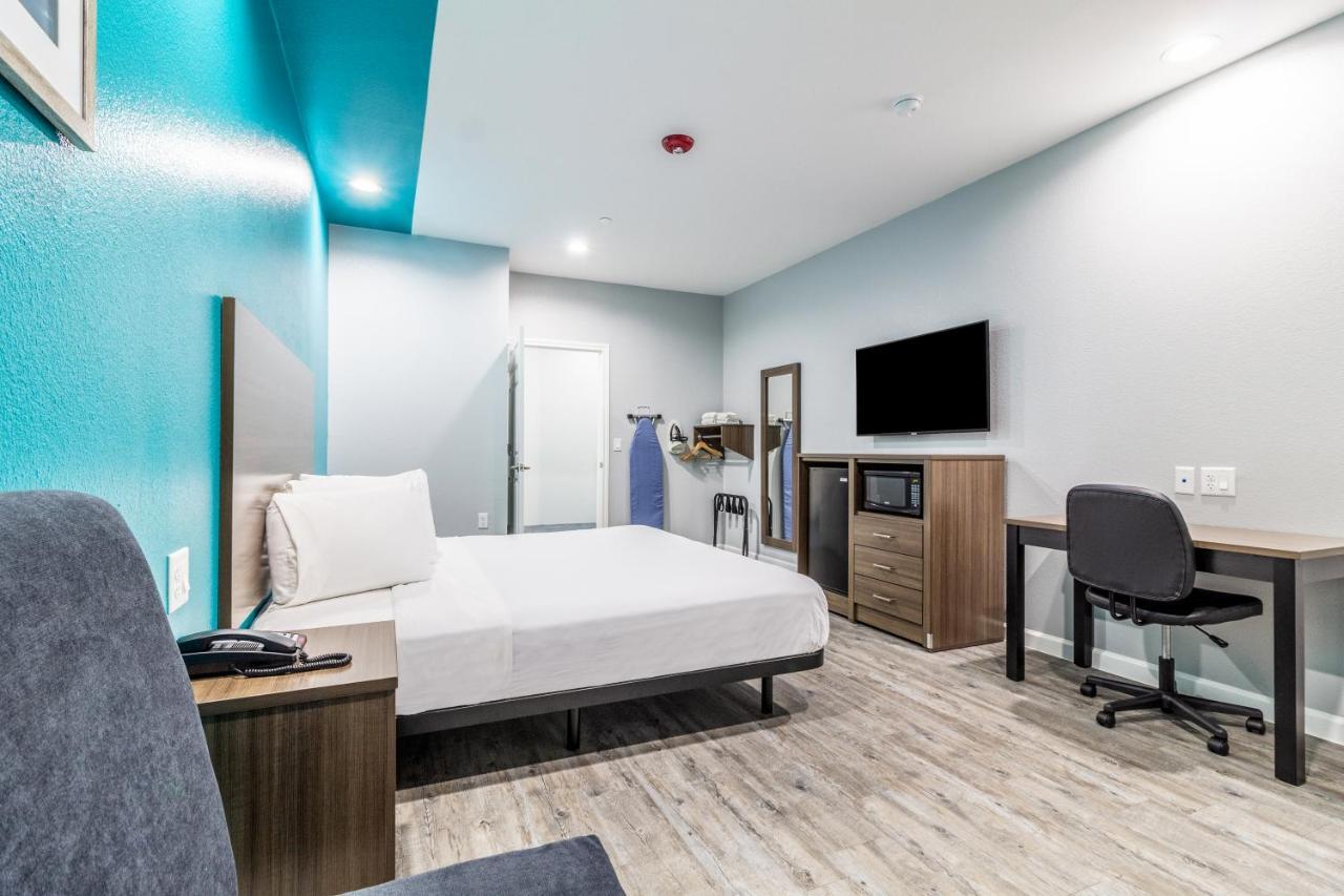 Americas Best Value Inn & Suites Kingwood Iah Airport Humble Exterior foto